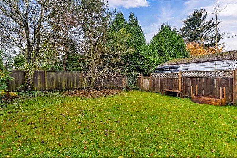 North Vancouver House for rent - 4 Bedrooms — photo 11