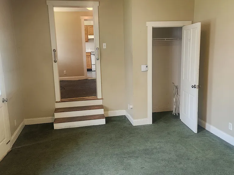 244 N 3rd St #3 — Photo 11