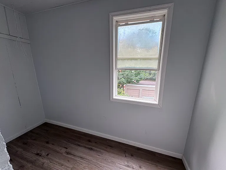 1323 Berryhill St #1 — Photo 15