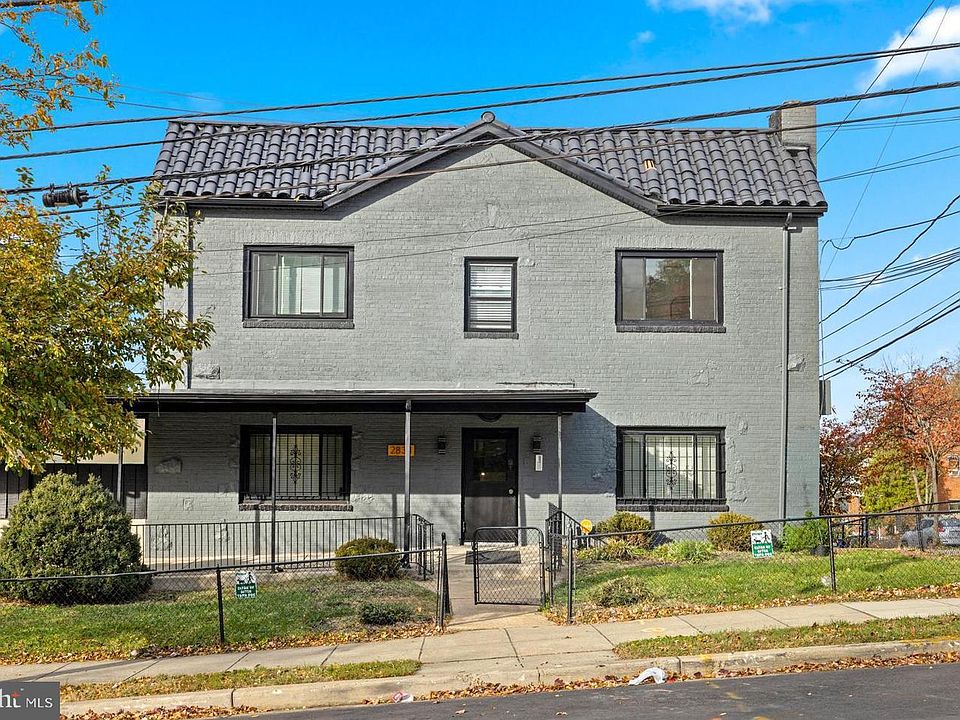 1st image of 2834 R St SE APT 6