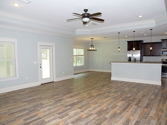 5th image of 4083 Rocky Dr