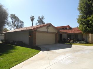 622 Via Zapata, Riverside, CA 92507