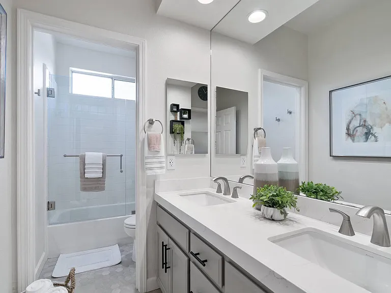 448 Silverwood Dr — Photo 48