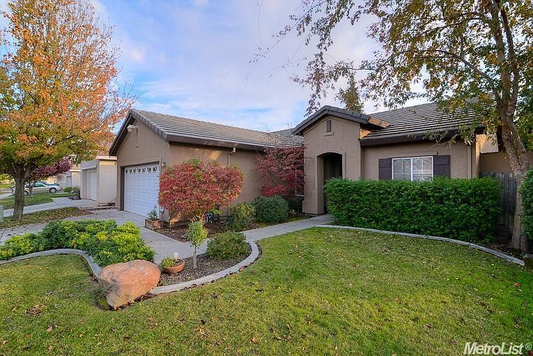 1st image of 1623 Fillmore Pl