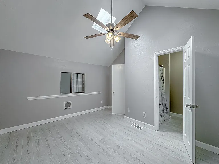 934 S Lipona Rd — Photo 30