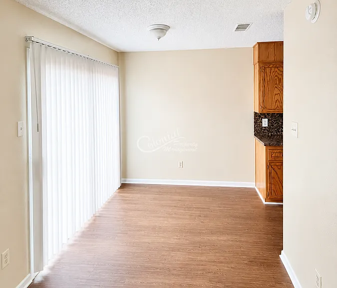 3002 Chaucer Dr #D — Photo 6