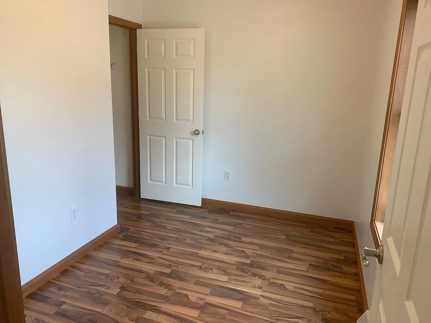 3 Bedroom 2 Bathroom Townhome — Photo 4