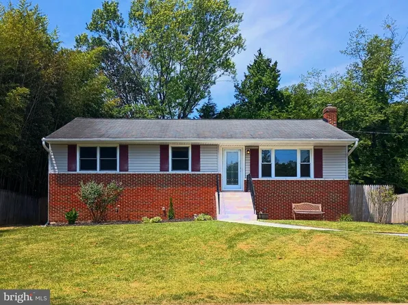 7100 Old Chapel Dr, Bowie, MD 20715