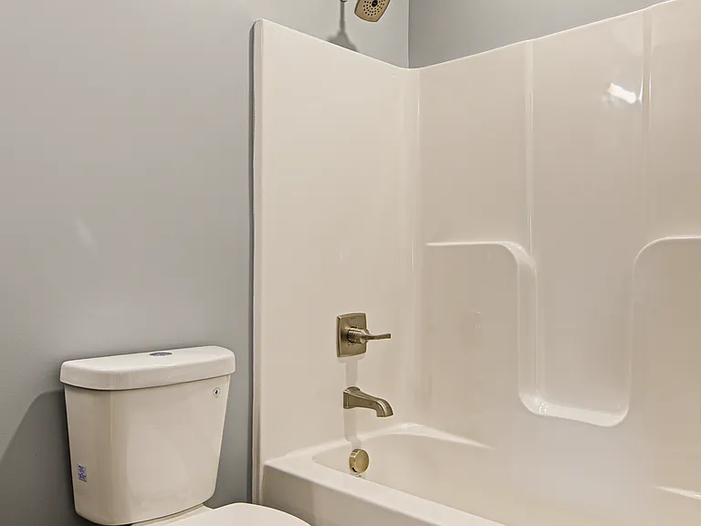 160 Shirley Blvd #B — Photo 12