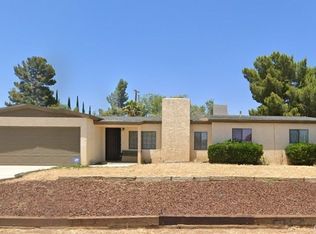 38969 Yucca Tree St, Palmdale, CA 93551