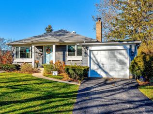 809 Pershing Ave, Wheaton, IL 60189