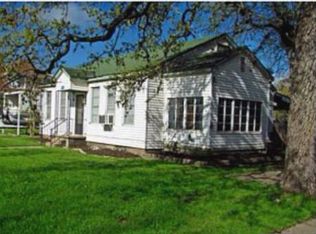 402 7th St, Somerville, TX 77879