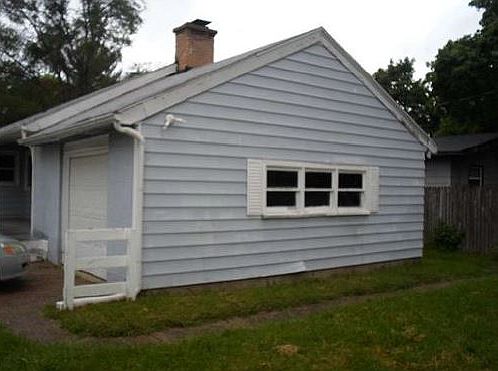 2nd image of 1199 Pavone St
