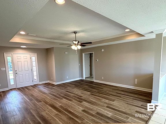 4th image of 16938 Heartland Cir