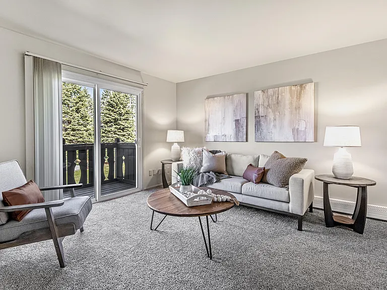 Creekwood Apartments Living Room