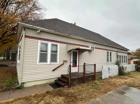 207 Vine St, Atwood, KS 67730