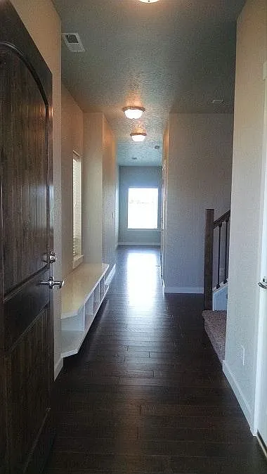 3 bed, 2.5 bath, 1364 sqft, $2,195 — Photo 4