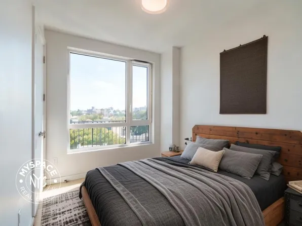 280 Meeker Avenue image 8 of 32