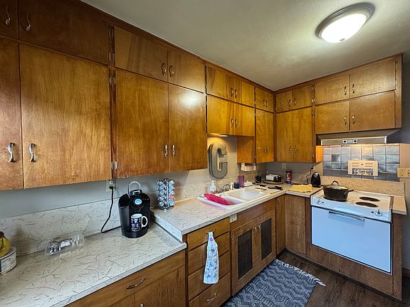 3rd image of 3210 Cedar Heights Dr