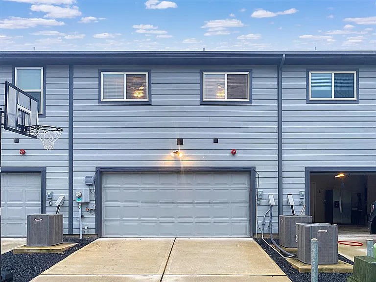 11922 Amber Oak Way — Photo 39