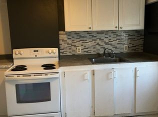 18 Cushing St APT 1, Dover, NH 03820