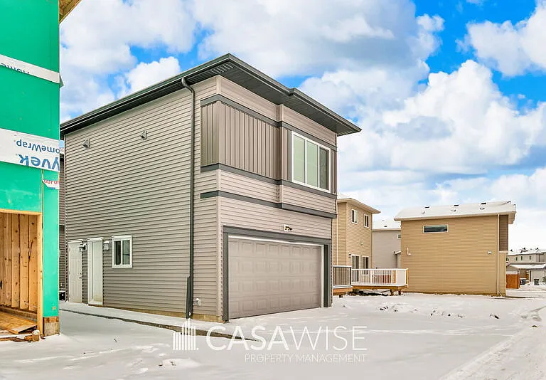 1057G Berg Pl — Photo 15