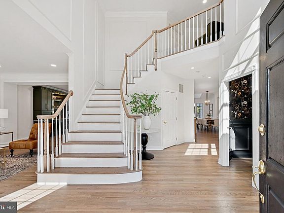 4th image of 103 Oakmont Dr