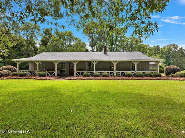 3502 Palestine Rd, Raymond, MS 39154