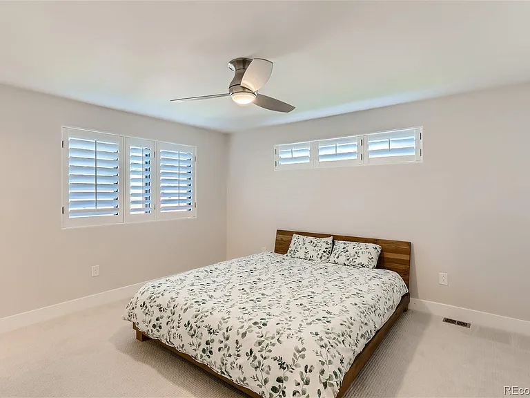 1634 S Grant St — Photo 22
