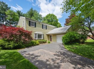 915 Pickering Dr, Yardley, PA