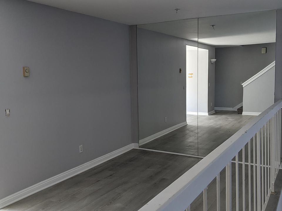 1st image of 7861 Starling Dr