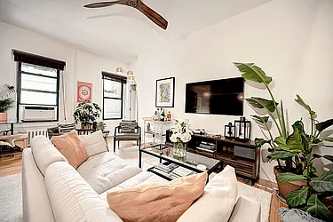 Rented by Urbane Brokerage