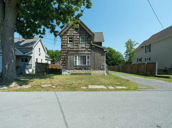560 Snell St, Watertown, NY 13601