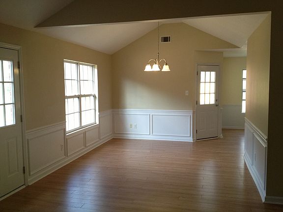 Formal Dining