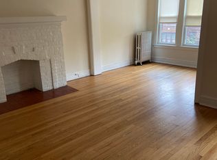 6810 N Greenview Ave FLOOR 1, Chicago, IL 60626