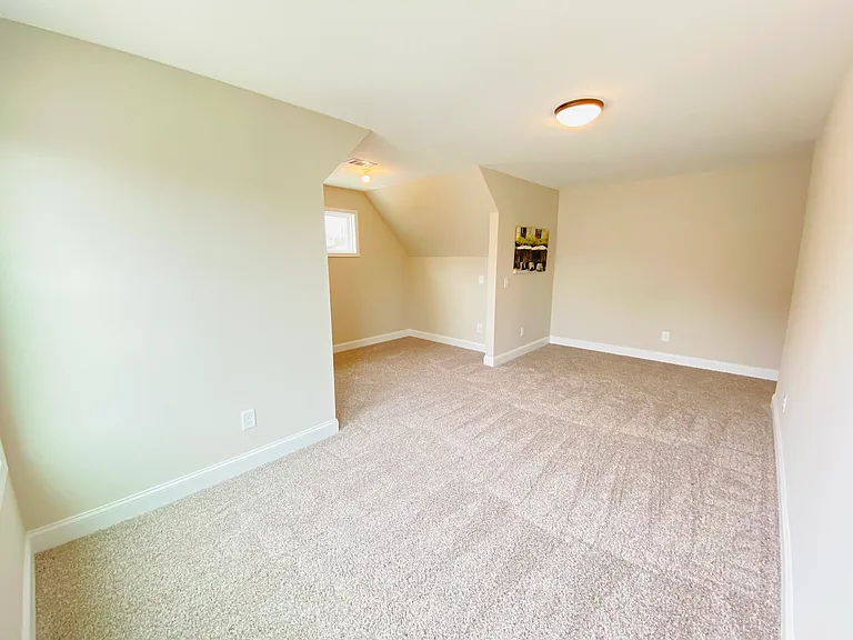 6960 Diana Cir — Photo 42