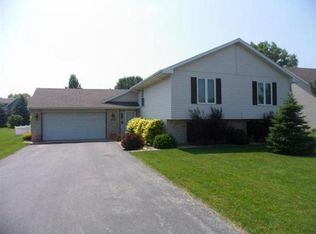 7532 Dove Dr, Schererville, IN