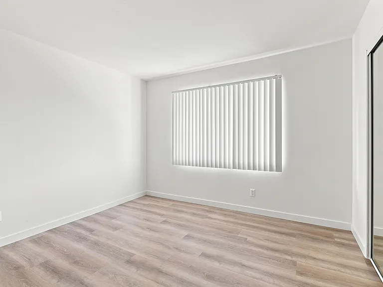 1799 N Hollywood Way #J — Photo 14