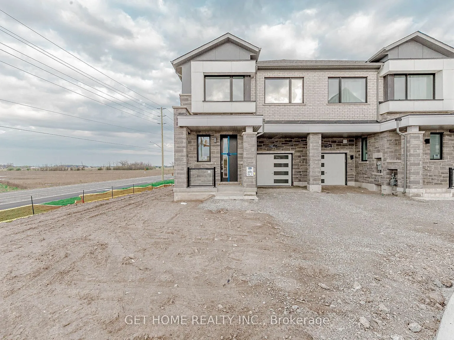 4 bed, $3,600 — Photo 1