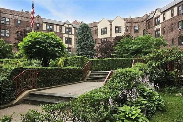 Sold by Douglas Elliman | media 4