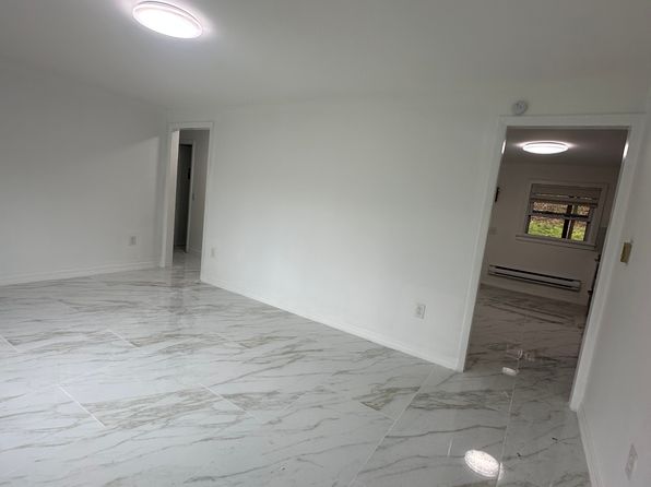 211 Kent Rd APT D