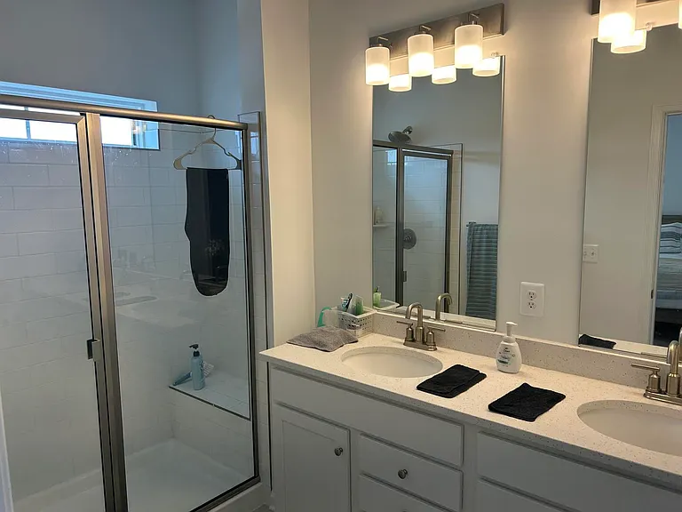 355 Andrew Ct — Photo 8