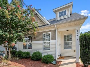 718 Waterfall Way, Lake Wylie, SC 29710