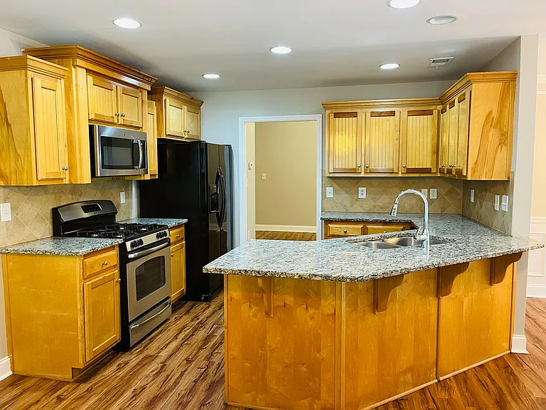 5750 Crest Hill Dr — Photo 13