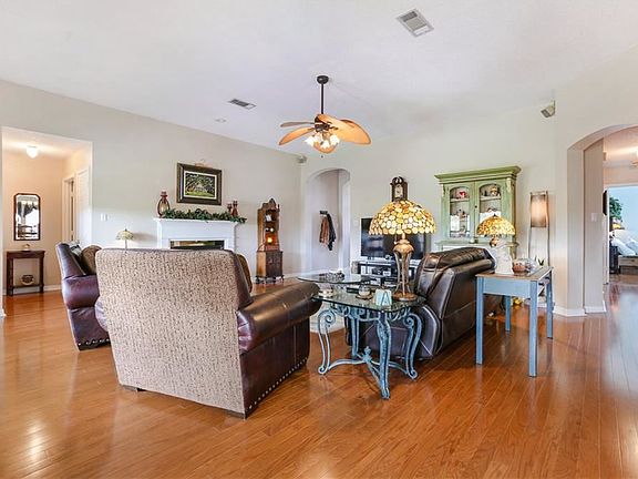 2nd image of 1624 Shadow Lake Ct