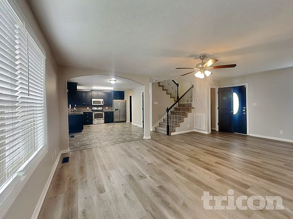 2nd image of 1304 Golden Eagle Way