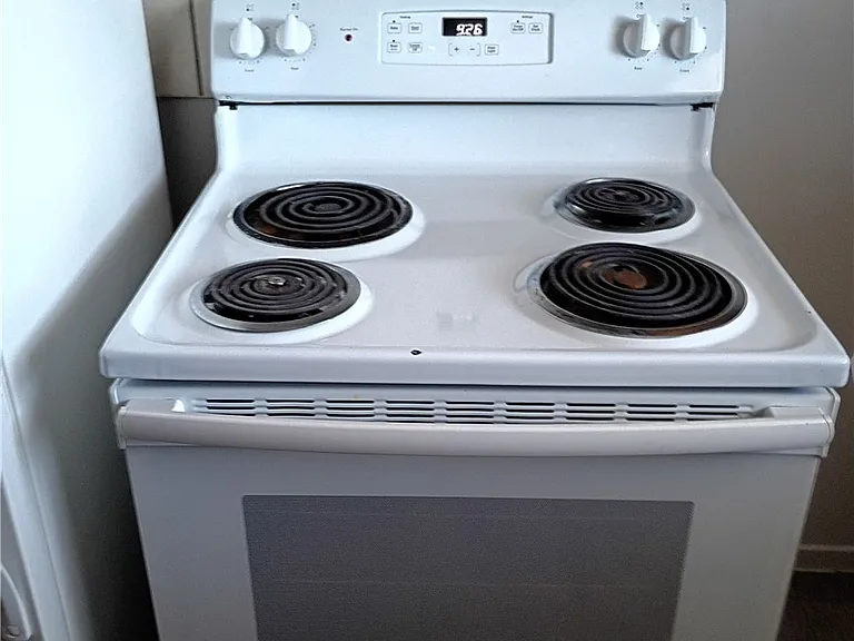 2100 Sunrise Ave #9 — Photo 20