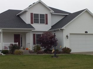 347 Lynnea Ct, Eldridge, IA 52748
