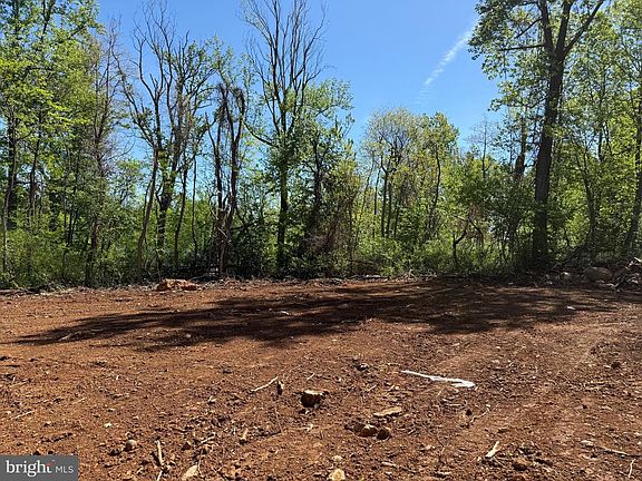4th image of 19 Highridge Rd