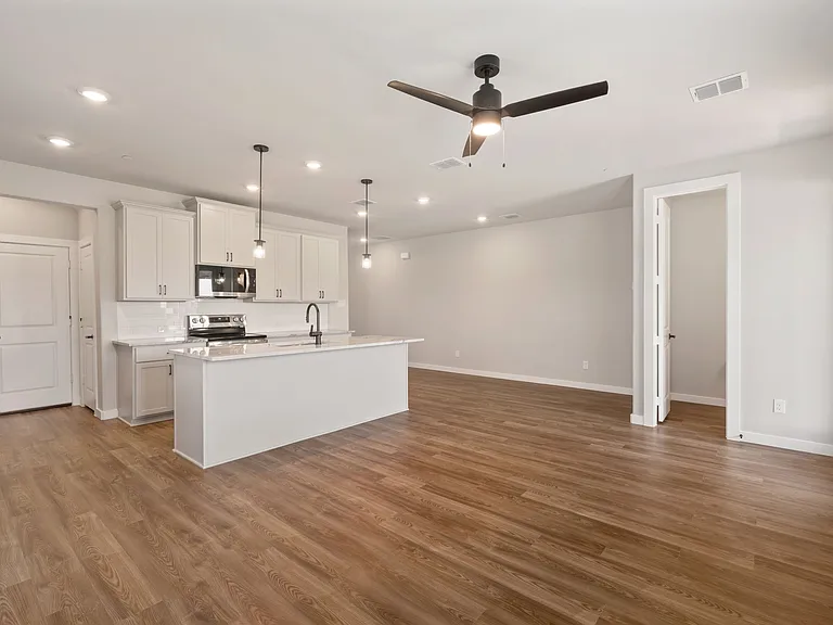 2027 Psalm Cir — Photo 12